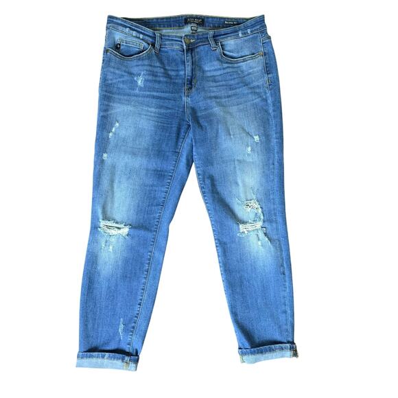 Judy Blue Relaxed Fit Distressed Stretch Jeans Rolled Cuff JB8271DK Size 15/32 - Picture 1 of 10
